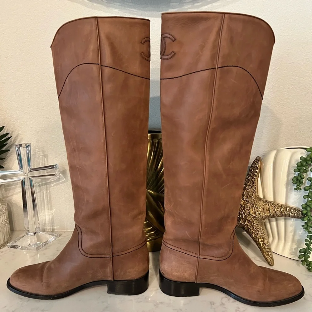 Chanel Riding Boot - Picture 3 of 6